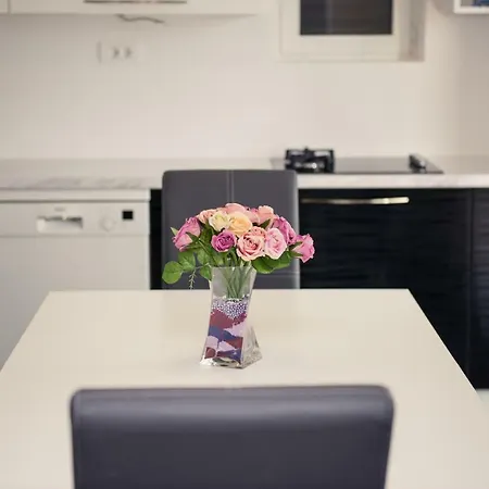 Apartment Split